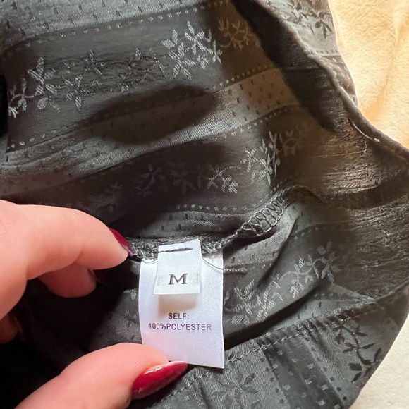 Flowy faux silk vneck blouse - Picture 6 of 6